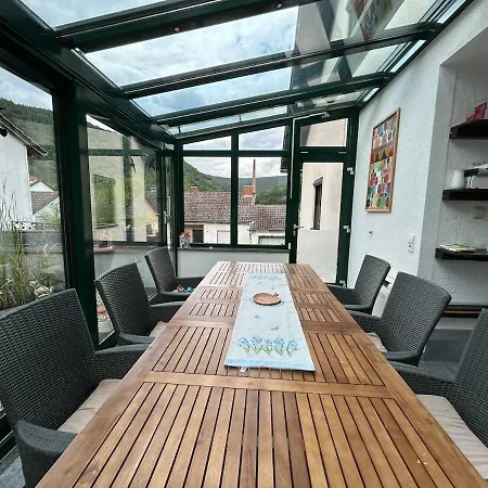 Bright & Airy Family Haven With Winter Garten *